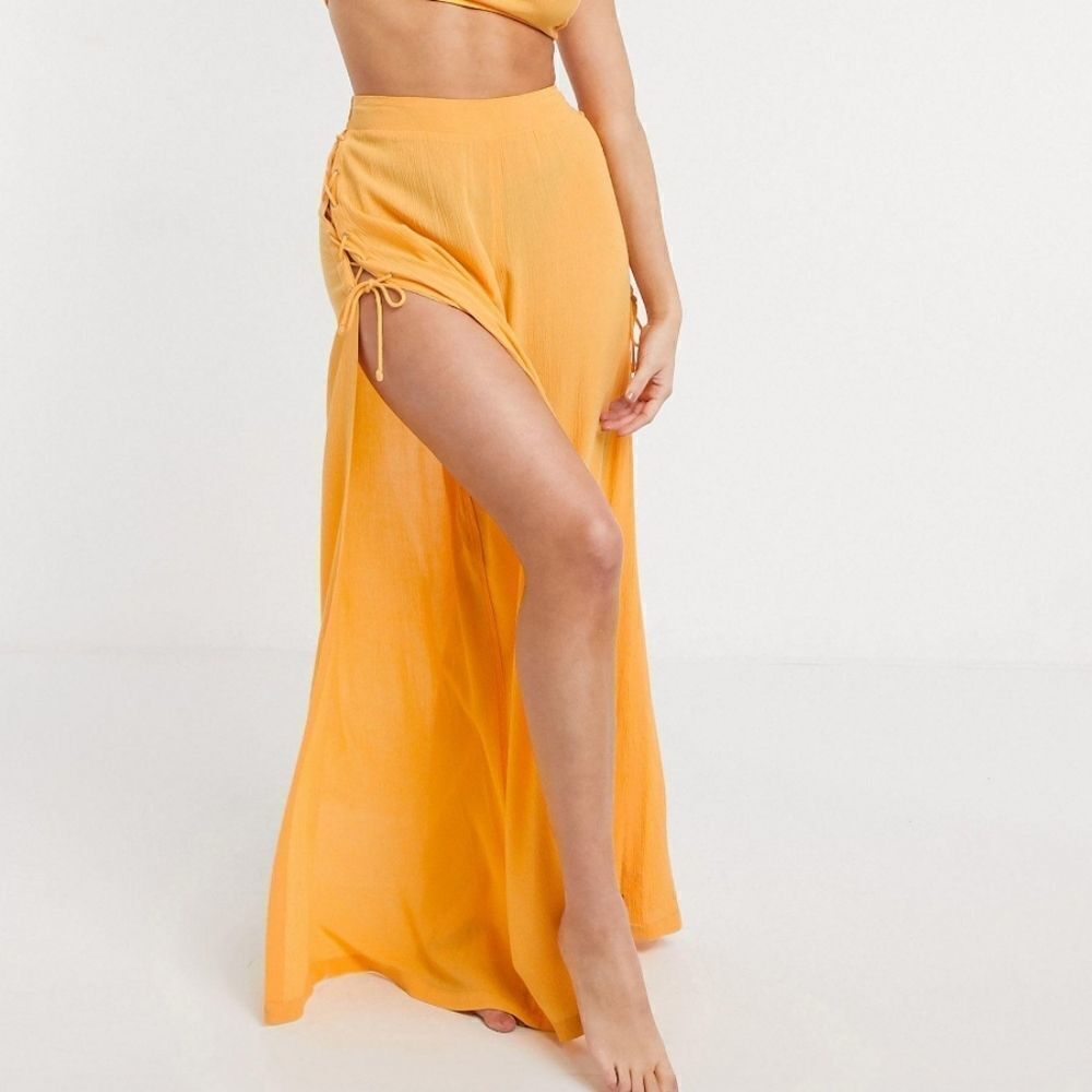 NWT ASOS Beachy Split Pants Sz2